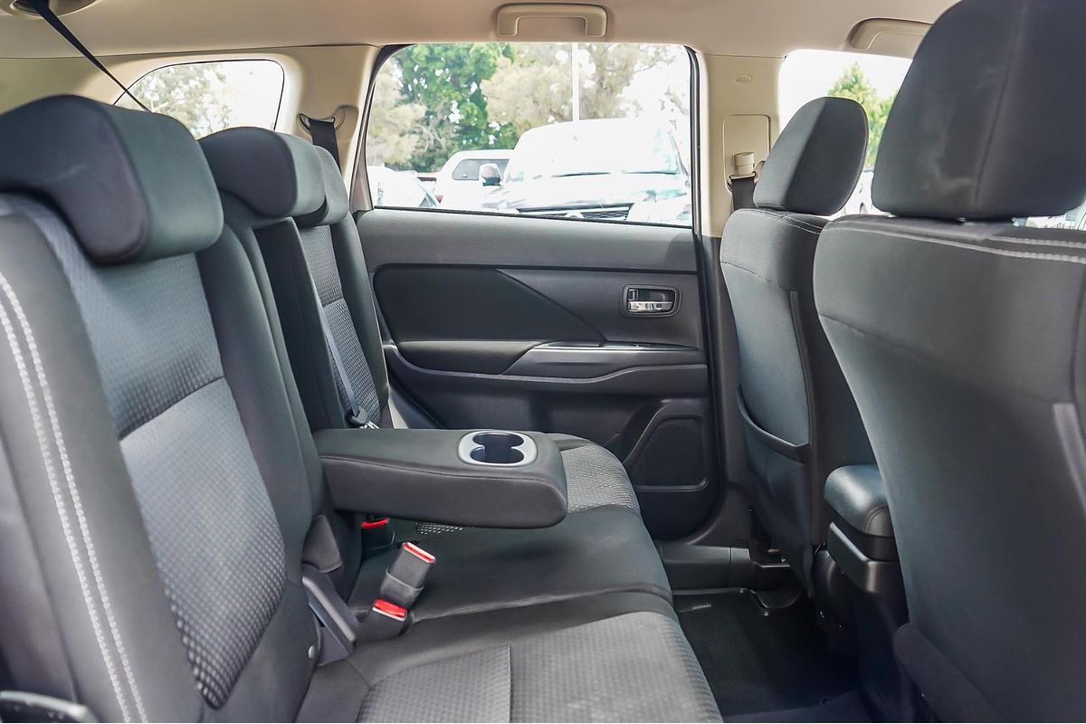 2017 Mitsubishi Outlander ES ZL