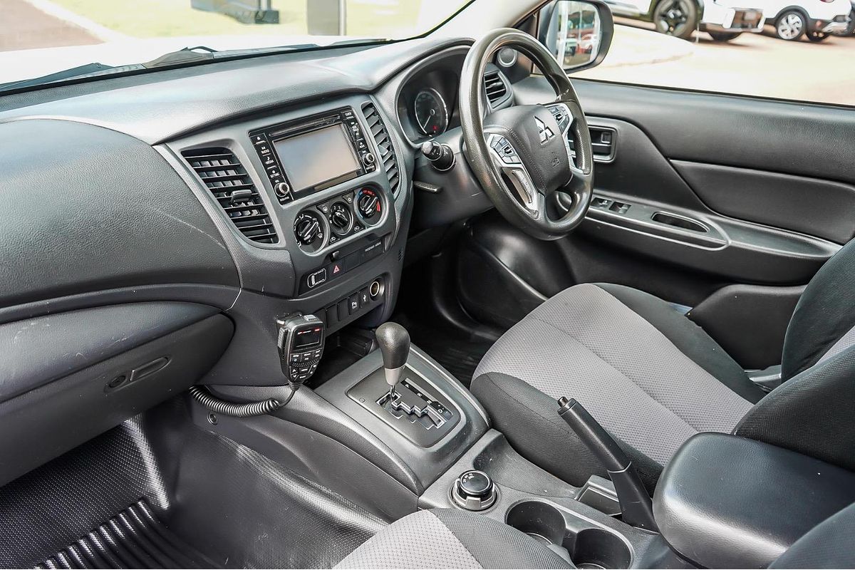 2021 Mitsubishi Triton GLX MR 4X4