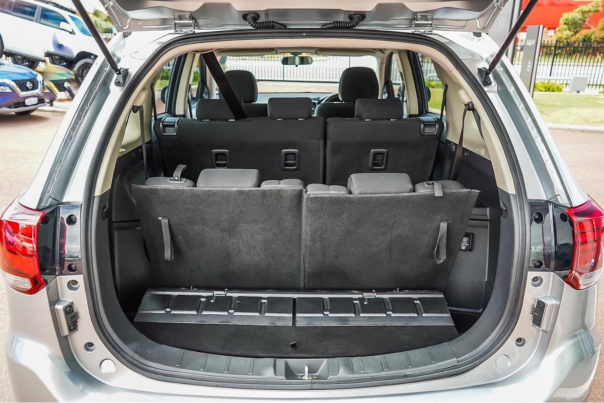 2017 Mitsubishi Outlander ES ZL