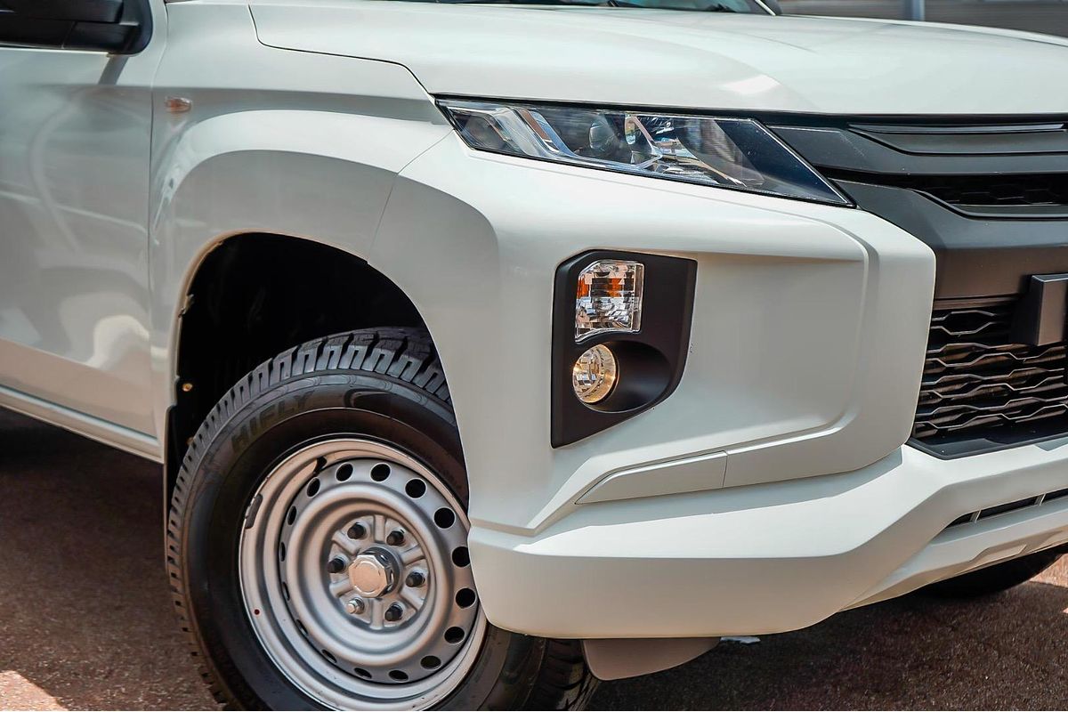 2021 Mitsubishi Triton GLX MR 4X4