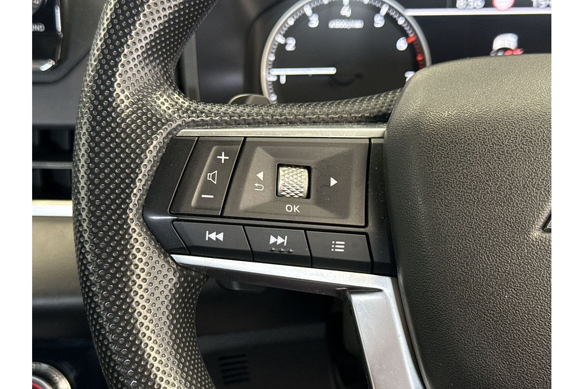 2023 Mitsubishi Outlander ES ZM