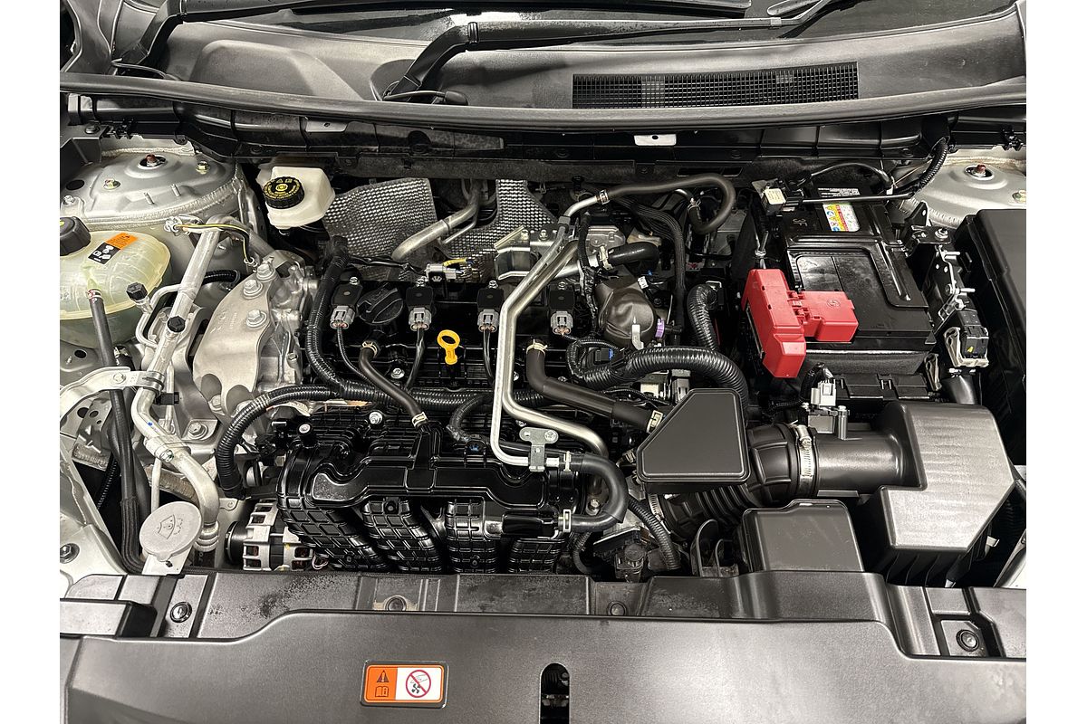 2023 Mitsubishi Outlander ES ZM