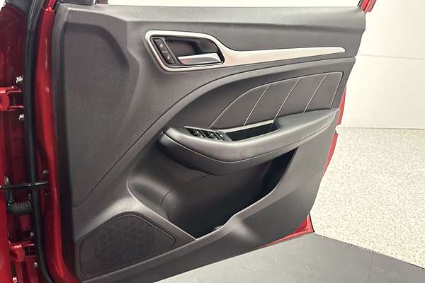 2020 MG ZS Essence AZS1