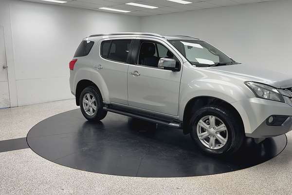 2016 Isuzu MU-X LS-T