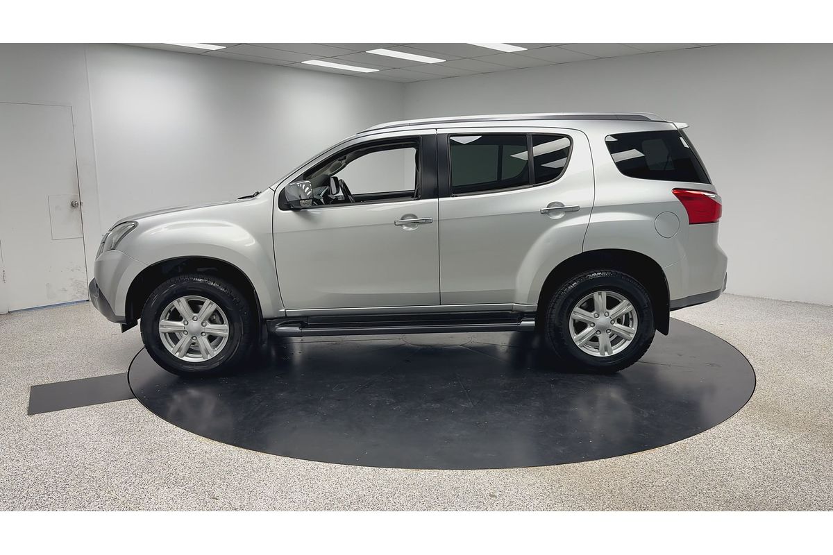 2016 Isuzu MU-X LS-T