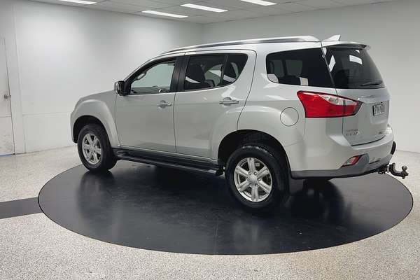 2016 Isuzu MU-X LS-T