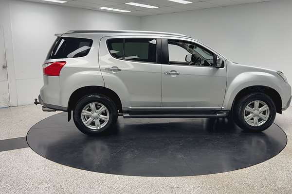 2016 Isuzu MU-X LS-T