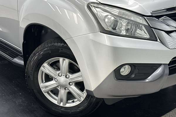 2016 Isuzu MU-X LS-T