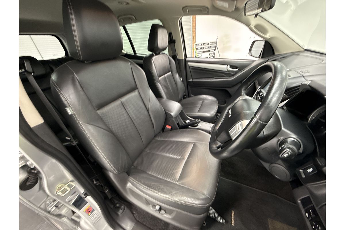 2016 Isuzu MU-X LS-T