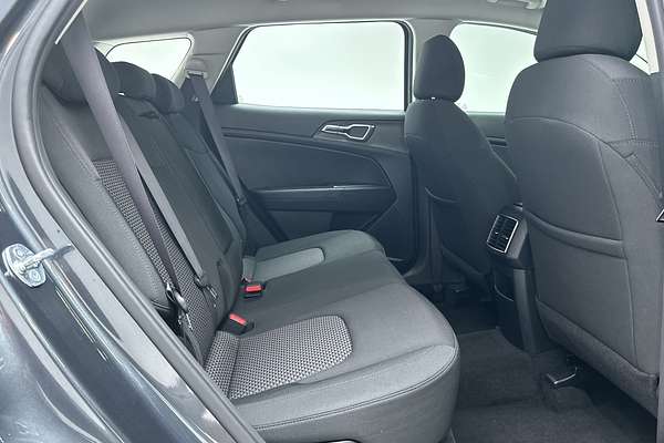 2024 Kia Sportage S NQ5