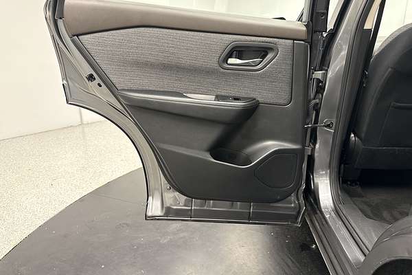 2023 Nissan X-TRAIL ST T33