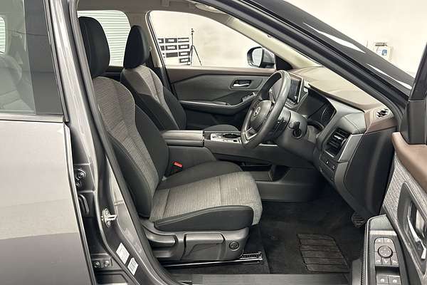 2023 Nissan X-TRAIL ST T33