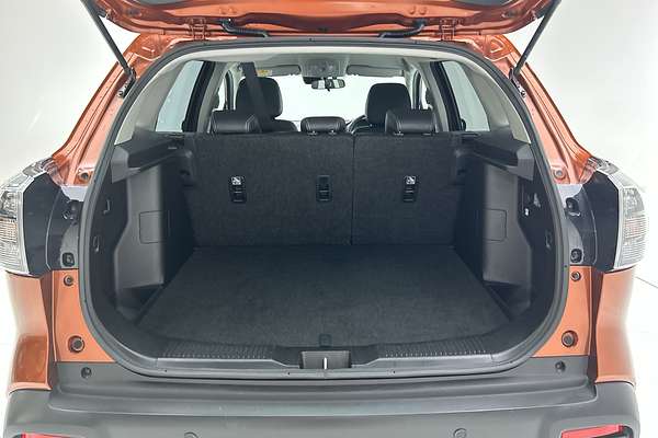 2023 Suzuki S-Cross GLX JYB