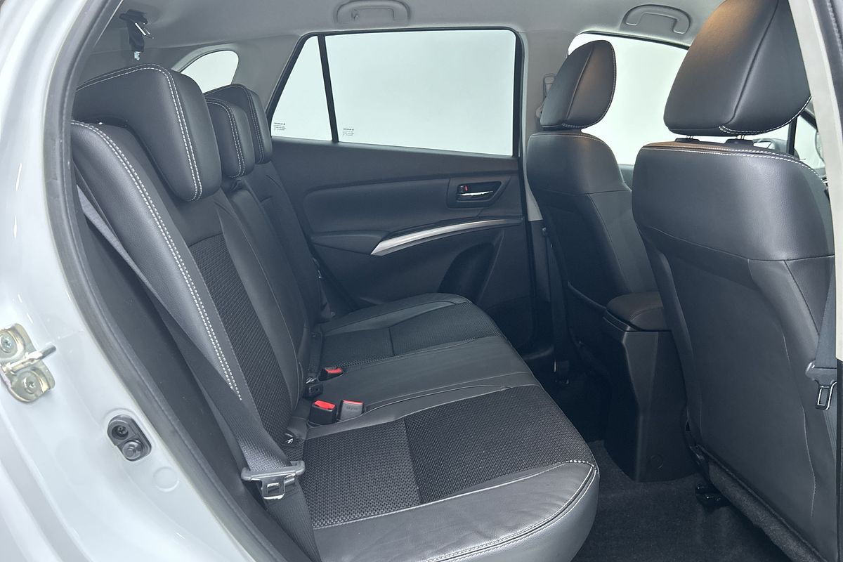 2023 Suzuki S-Cross GLX JYB