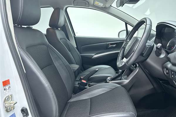 2023 Suzuki S-Cross GLX JYB