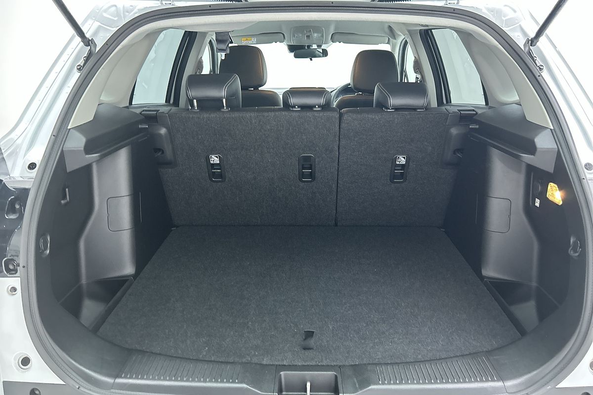 2023 Suzuki S-Cross GLX JYB