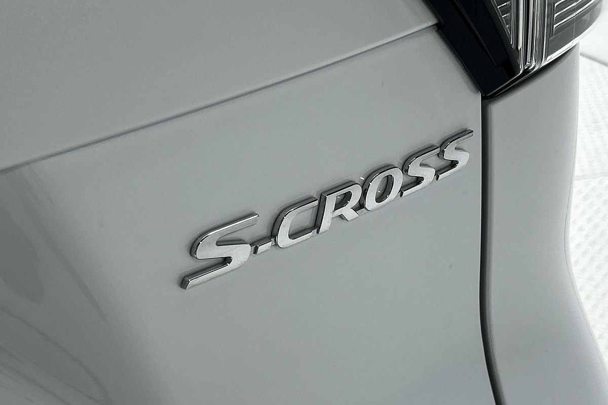 2023 Suzuki S-Cross GLX JYB
