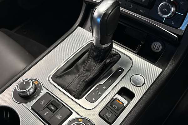 2017 Volkswagen Touareg V8 TDI R-Line 7P