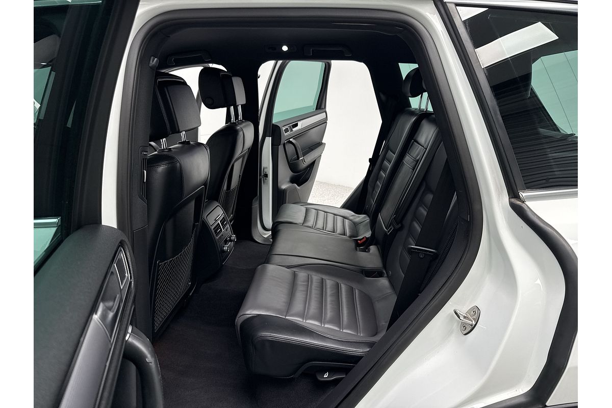 2017 Volkswagen Touareg V8 TDI R-Line 7P