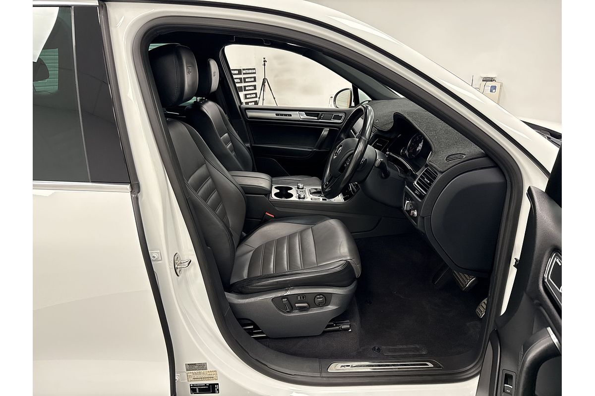 2017 Volkswagen Touareg V8 TDI R-Line 7P