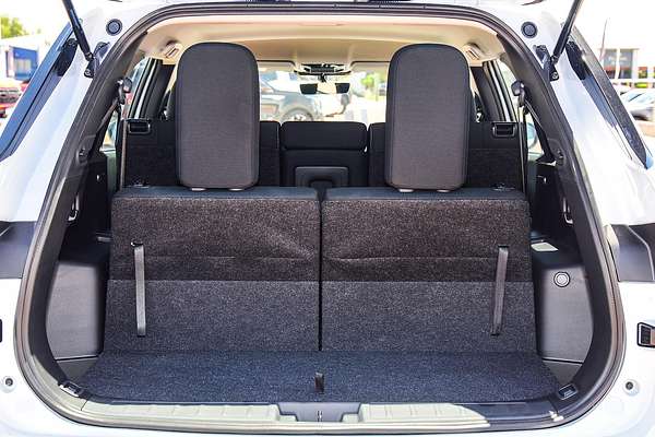 2025 Mitsubishi Outlander ES ZM