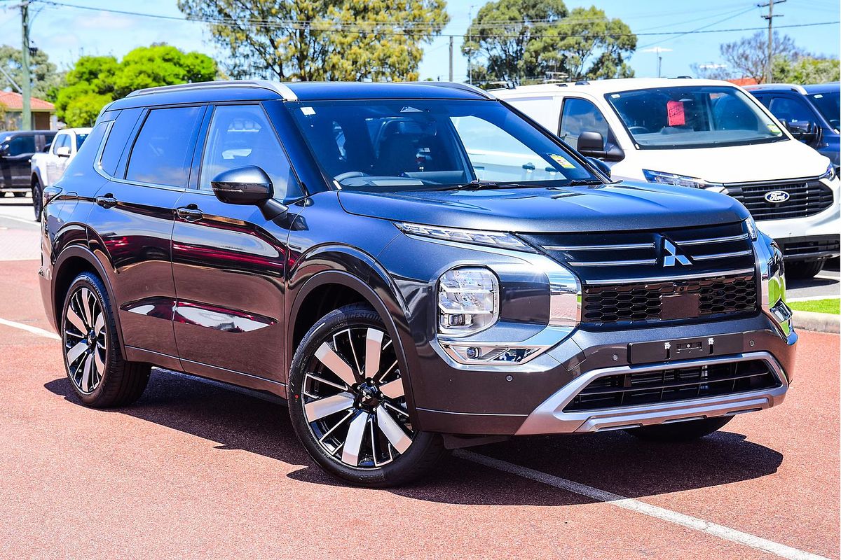 2025 Mitsubishi Outlander Exceed Tourer ZM