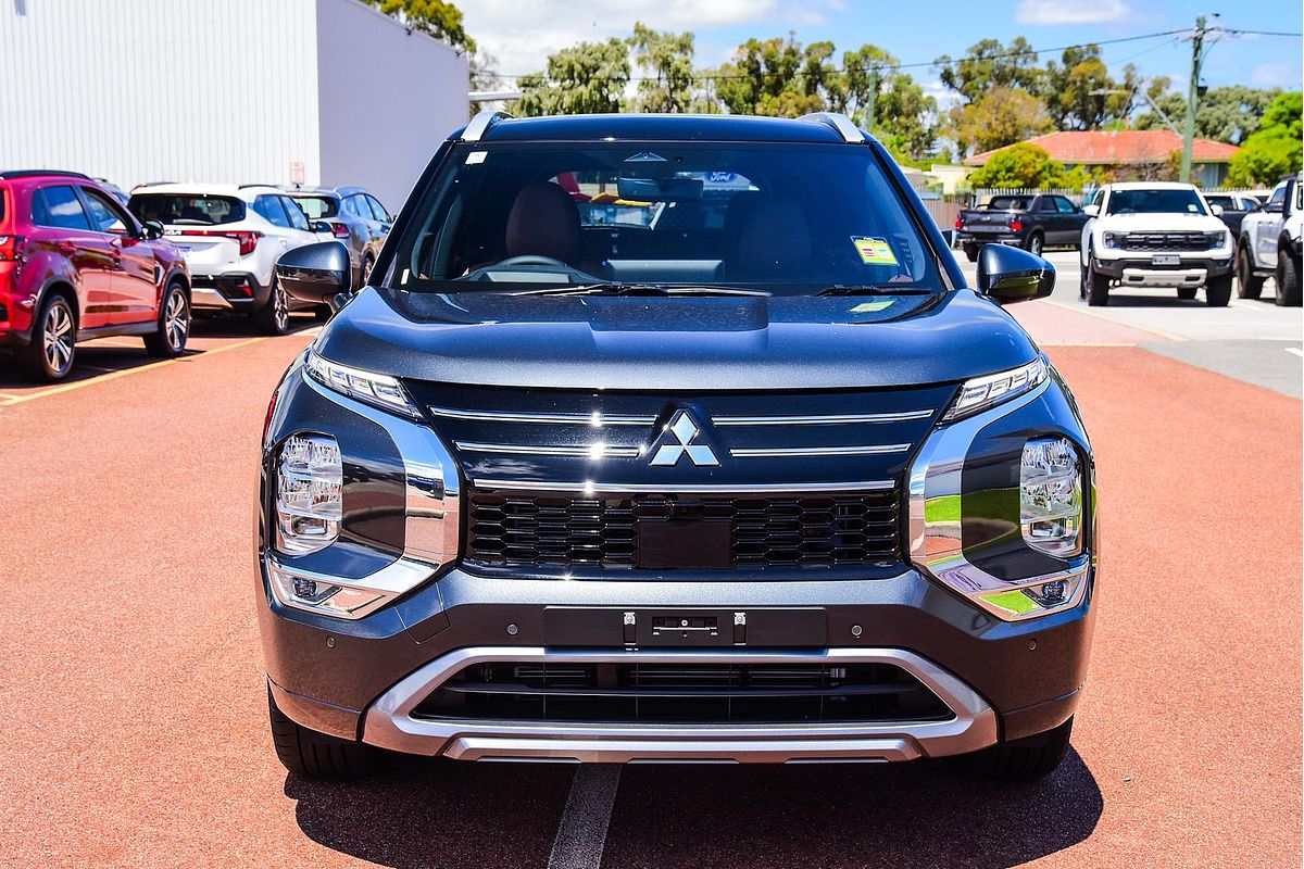 2025 Mitsubishi Outlander Exceed Tourer ZM