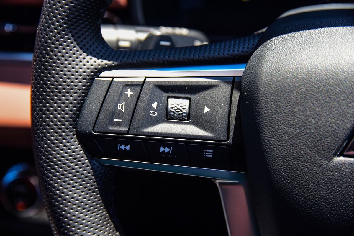 2025 Mitsubishi Outlander Exceed Tourer ZM