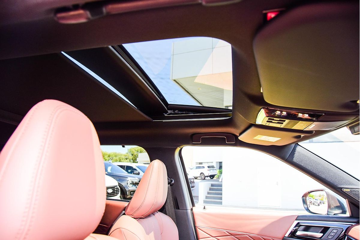 2025 Mitsubishi Outlander Exceed Tourer ZM