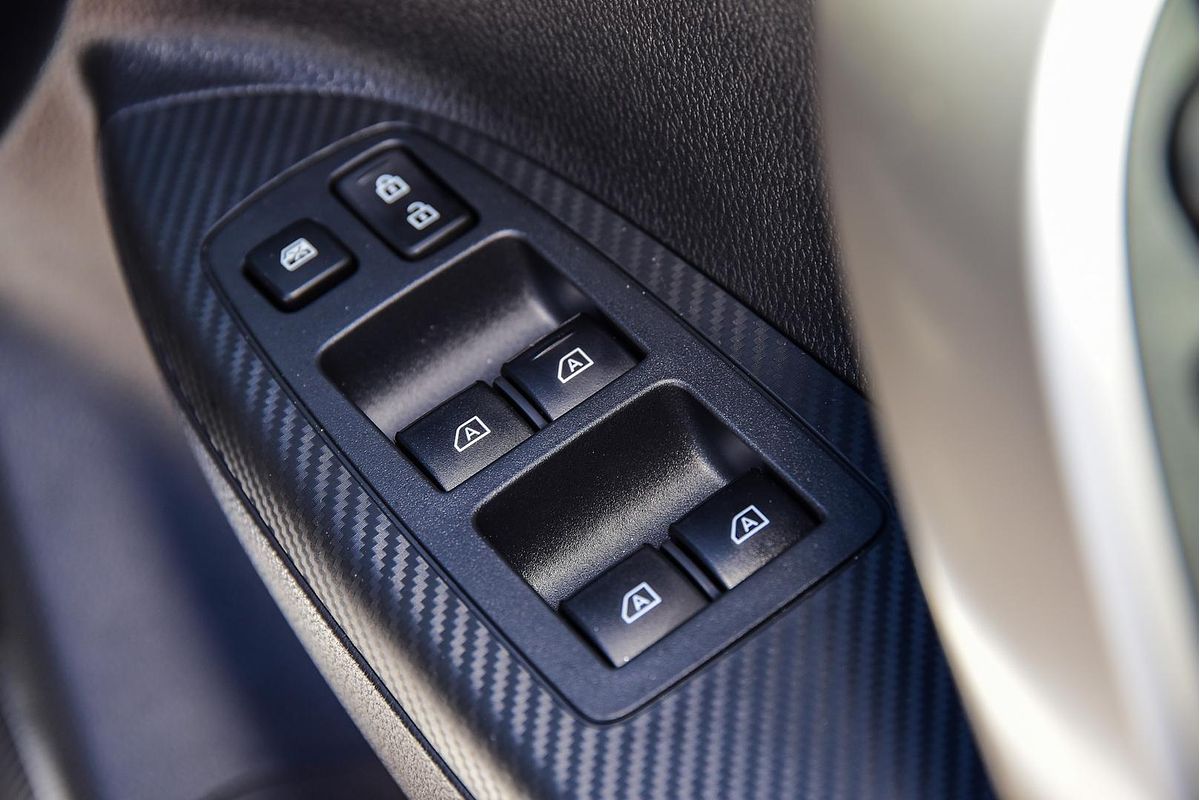 2024 Mitsubishi Eclipse Cross Exceed YB