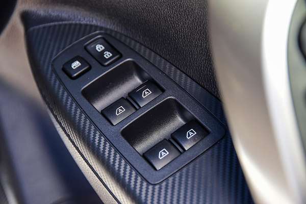 2024 Mitsubishi Eclipse Cross Exceed YB