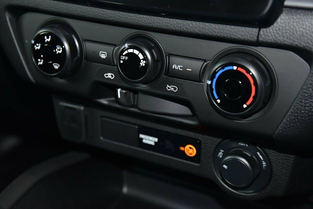 2025 Mazda BT-50 XT TF 4X4