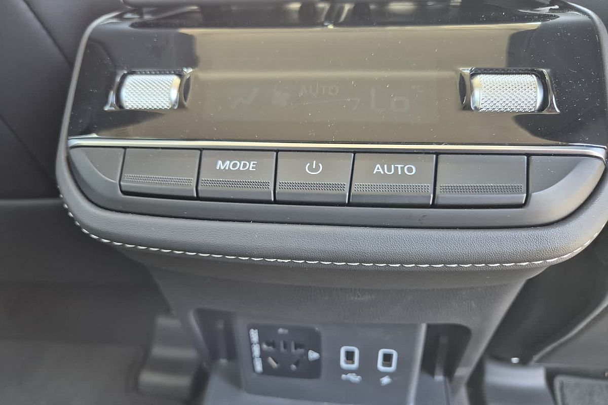 2024 LDV D90 Executive SV9A