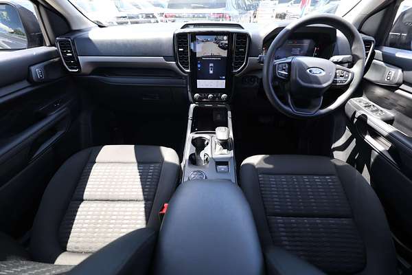 2024 Ford Everest Ambiente 2.0L