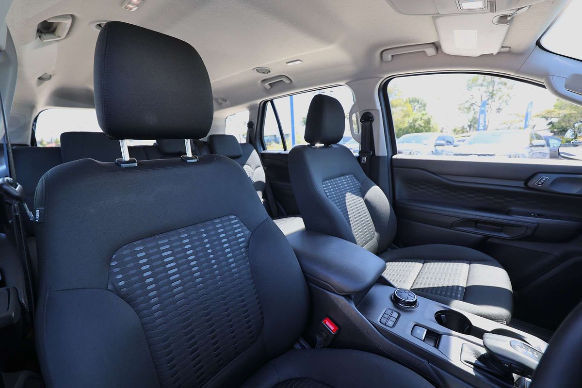 2024 Ford Everest Ambiente 2.0L