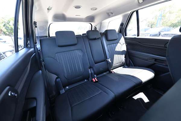 2024 Ford Everest Ambiente 2.0L