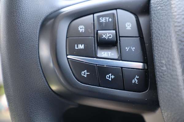 2024 Ford Everest Ambiente 2.0L