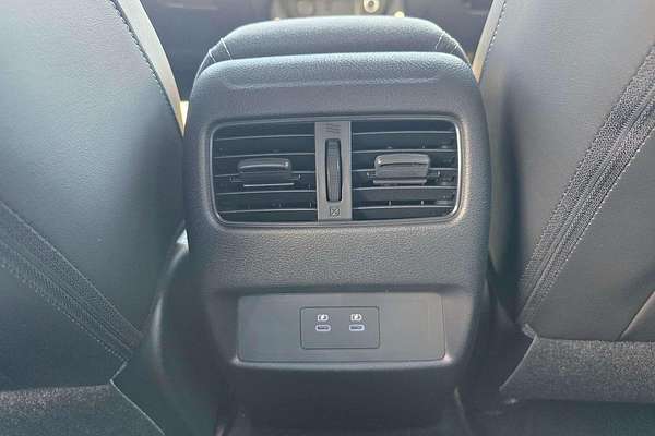 2024 Nissan QASHQAI Ti-L J12