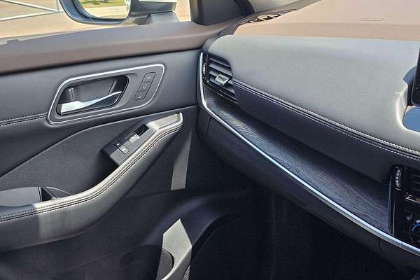 2025 Nissan X-TRAIL Ti-L T33