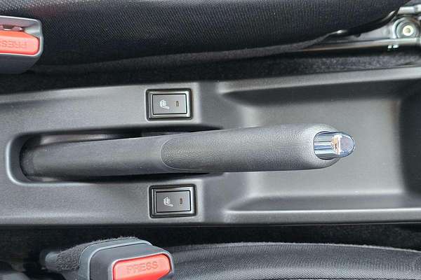 2025 Suzuki Swift Hybrid GLX UZ