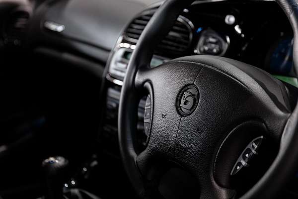 2002 Holden Coupe GTO V2