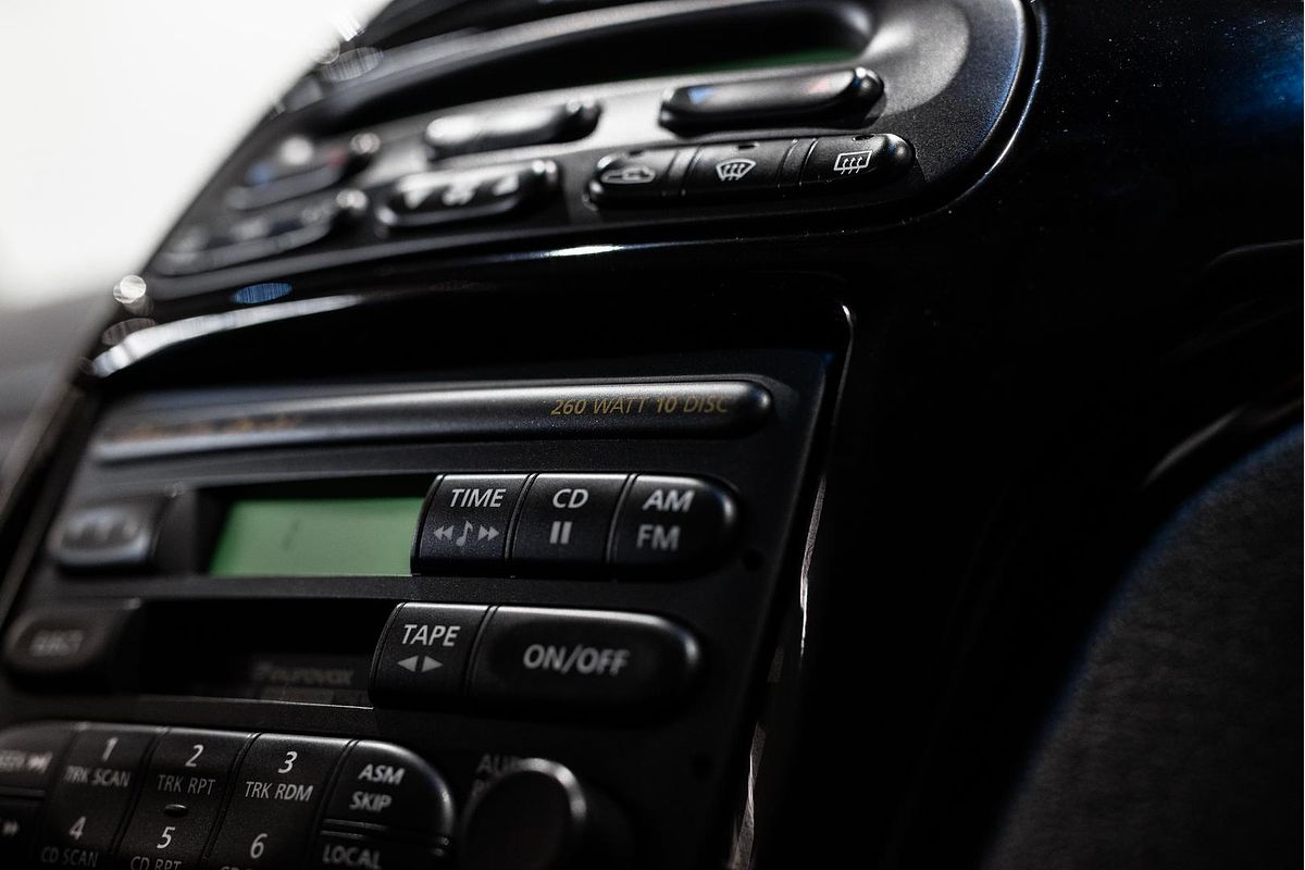 2002 Holden Coupe GTO V2