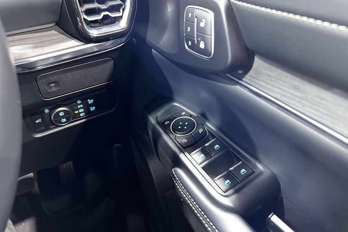 2024 Ford Everest Platinum 3.0L