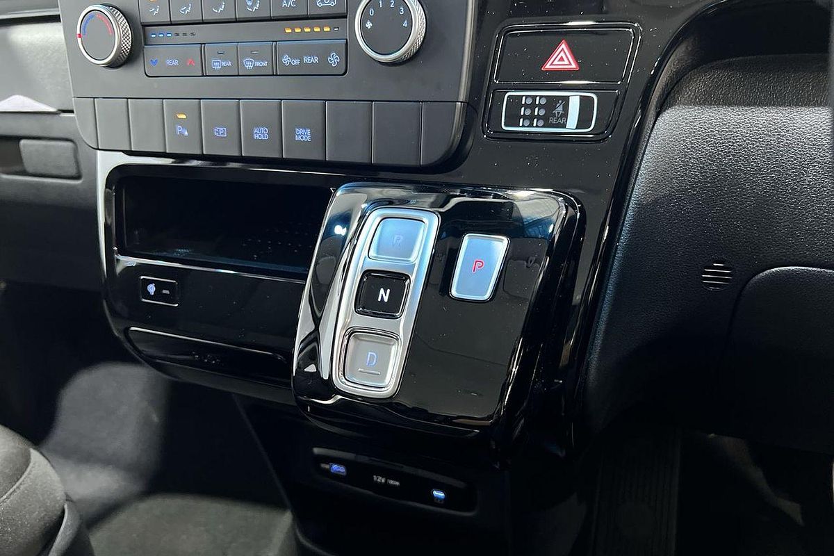 2024 Hyundai STARIA US4.V3