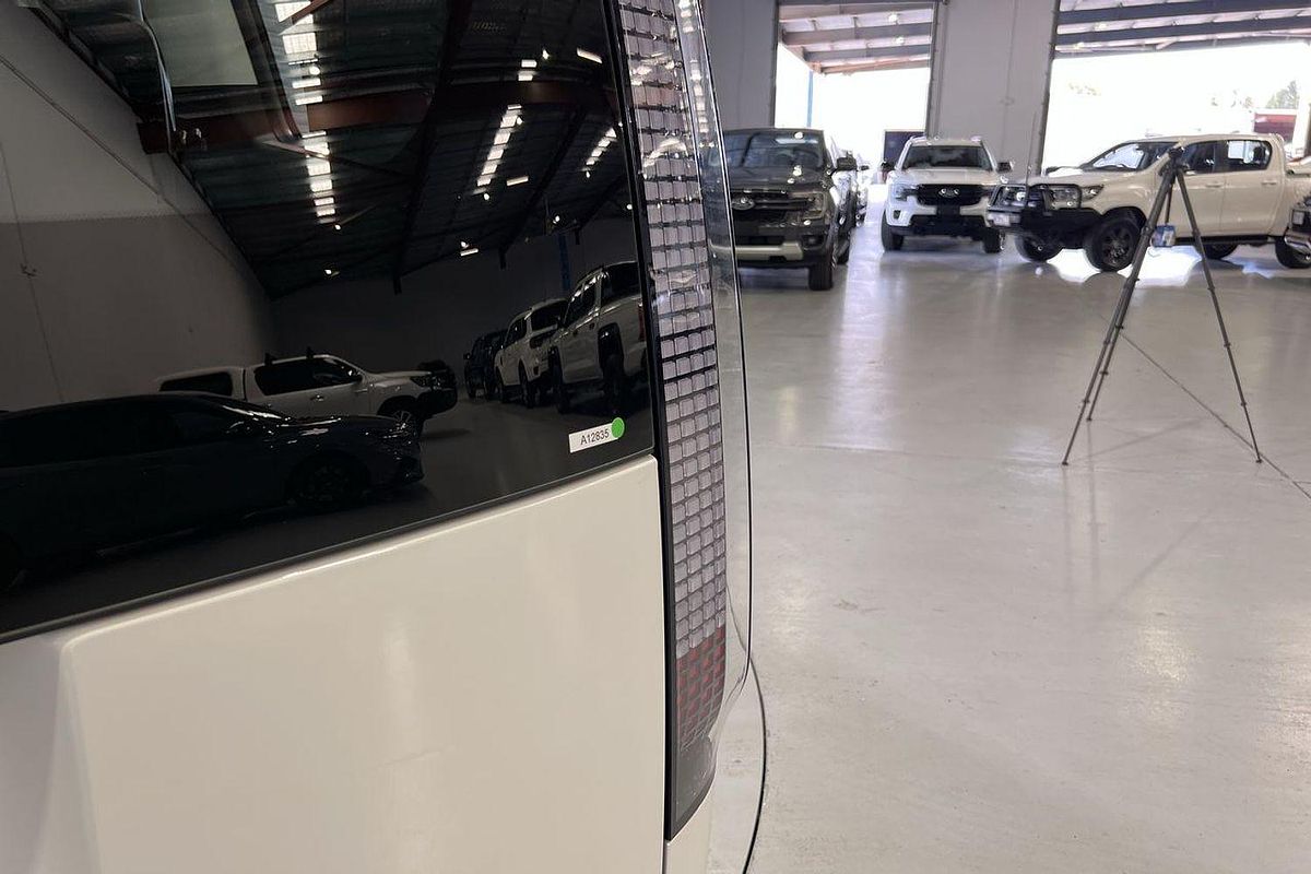 2024 Hyundai STARIA US4.V3