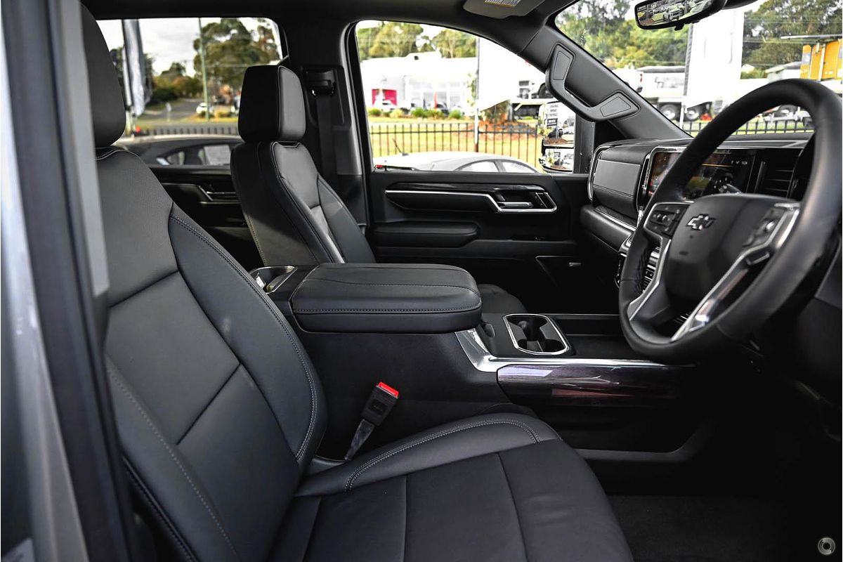 2025 Chevrolet Silverado HD LTZ Premium W/Tech Pack T1 4X4