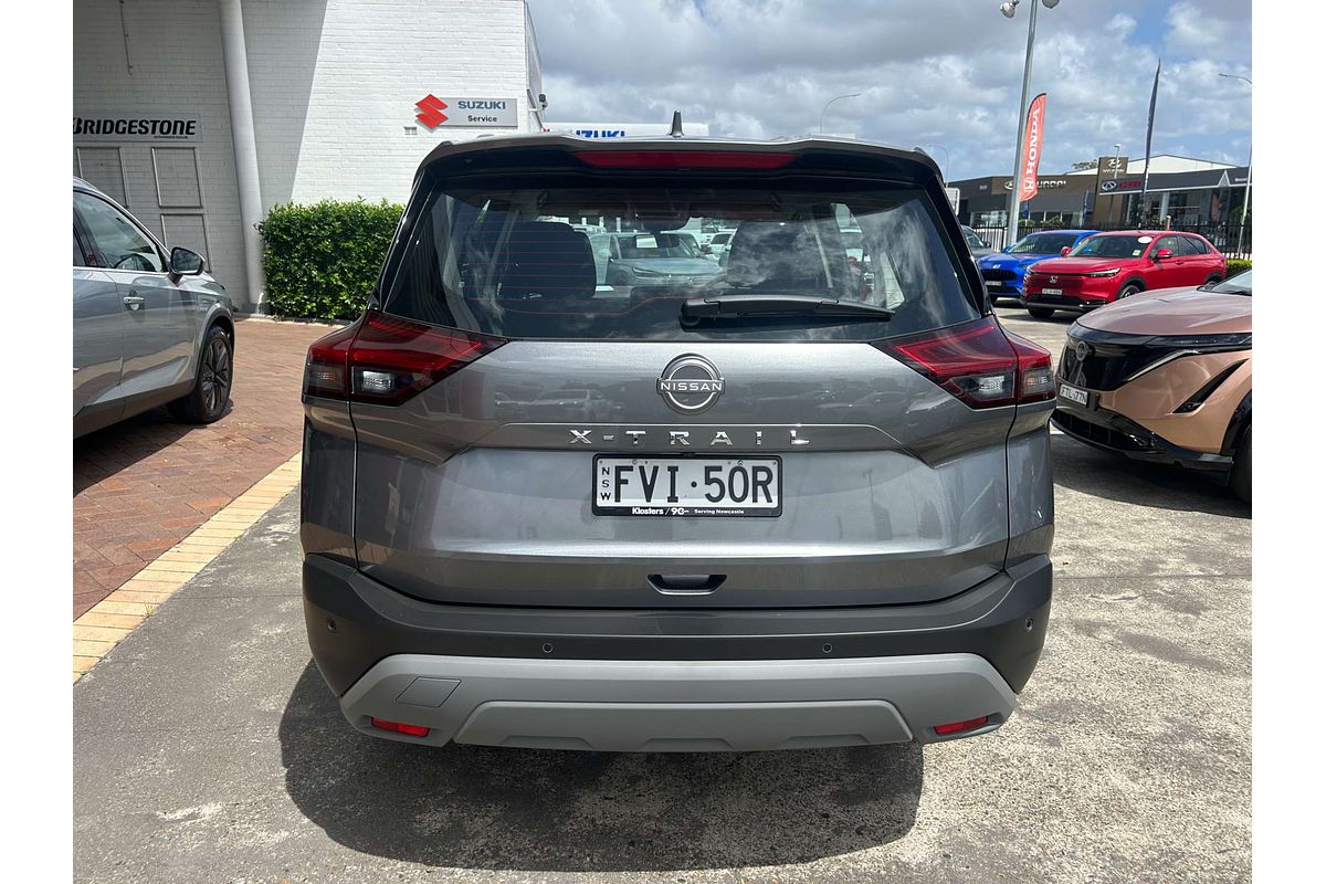 2025 Nissan X-TRAIL ST T33