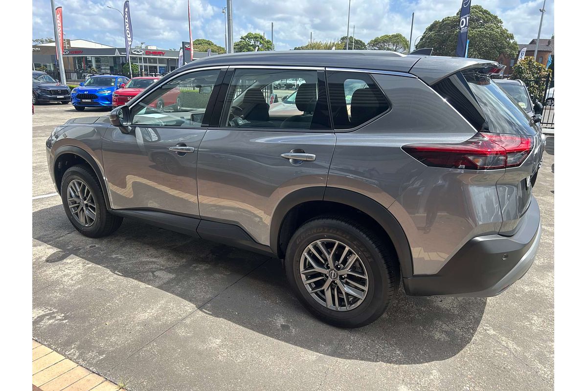 2025 Nissan X-TRAIL ST T33