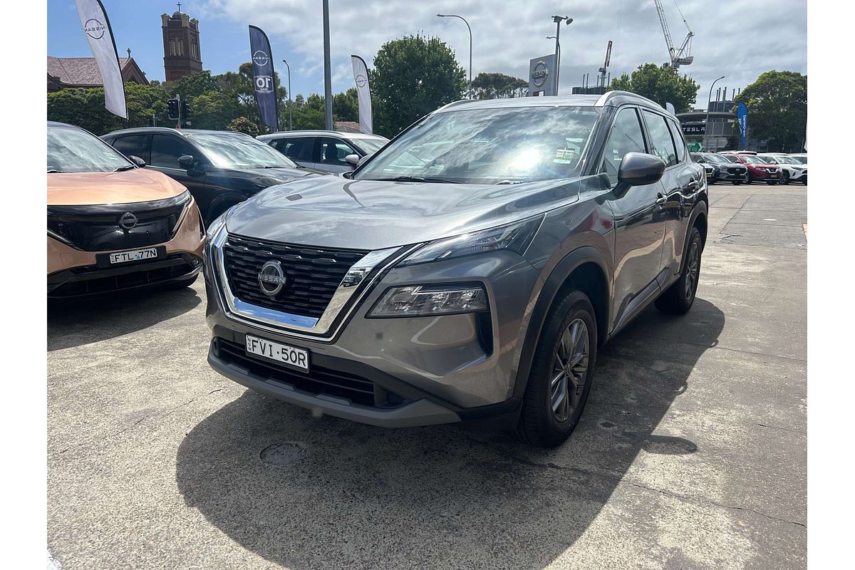2025 Nissan X-TRAIL ST T33