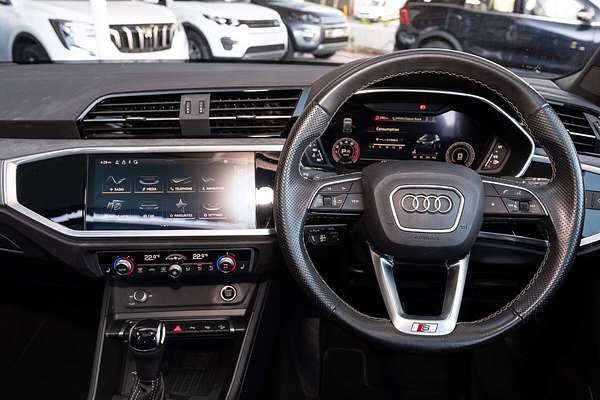 2022 Audi Q3 40 TFSI S line F3